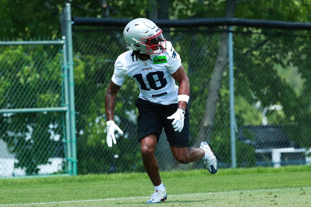 Patriots seeing growth from second-year wide receivers Patriots seeing growth from second-year wide receivers
