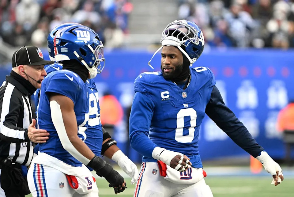 Brian Burns (0) reacts on the field during the fourth quarter of the Giants and <a class="link " href="https://sports.yahoo.com/nfl/teams/dallas/" data-i13n="sec:content-canvas;subsec:anchor_text;elm:context_link" data-ylk="slk:Dallas Cowboys;sec:content-canvas;subsec:anchor_text;elm:context_link;itc:0" data-yga="{"yLinkElement":"context_link","yModuleName":"content-canvas","yLinkText":"Dallas Cowboys","ySubModuleName":"anchor_text","yHasCommerce":false}">Dallas Cowboys</a> game in East Rutherford, NJ. Bill Kostroun for the New York Post
