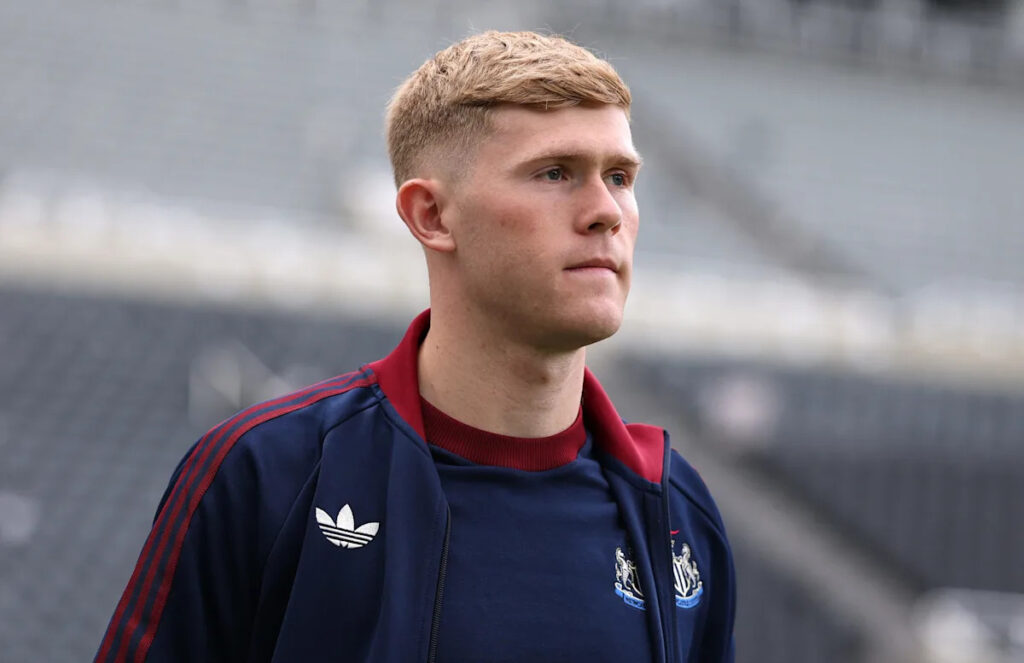 Newcastle United Left-Back Is Open To Joining Manchester United: Should Carrick Go For Him?