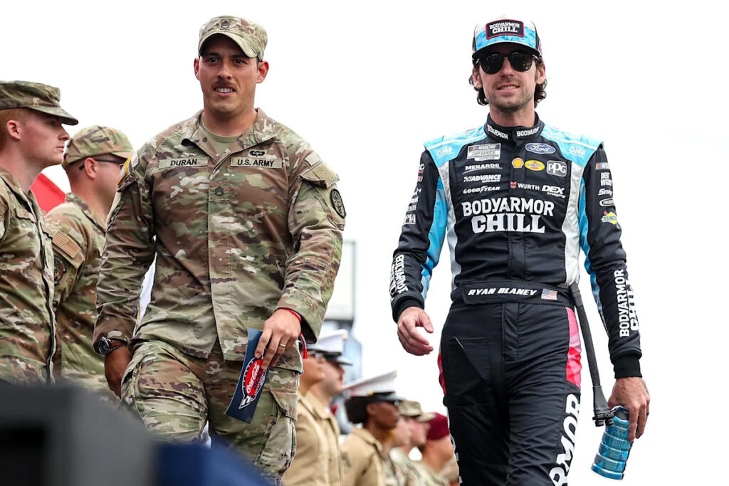 Ford, NASCAR partner on new Veterans Day exhibition race to honor military Ford, NASCAR partner on new Veterans Day exhibition race to honor military