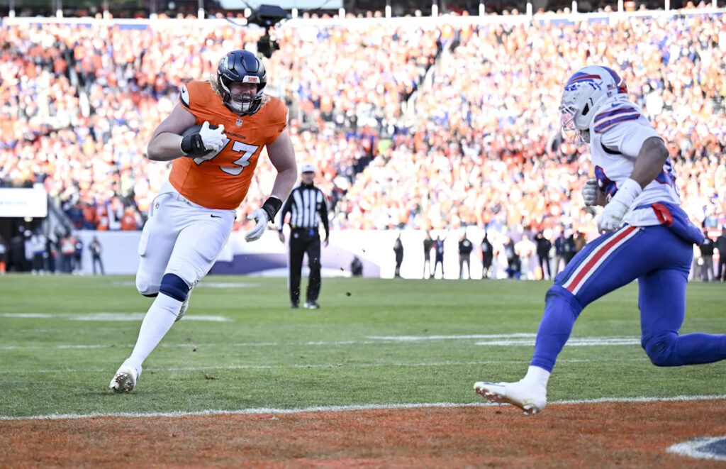 Could OT Frank Crum be the Broncos swing tackle in 2026?