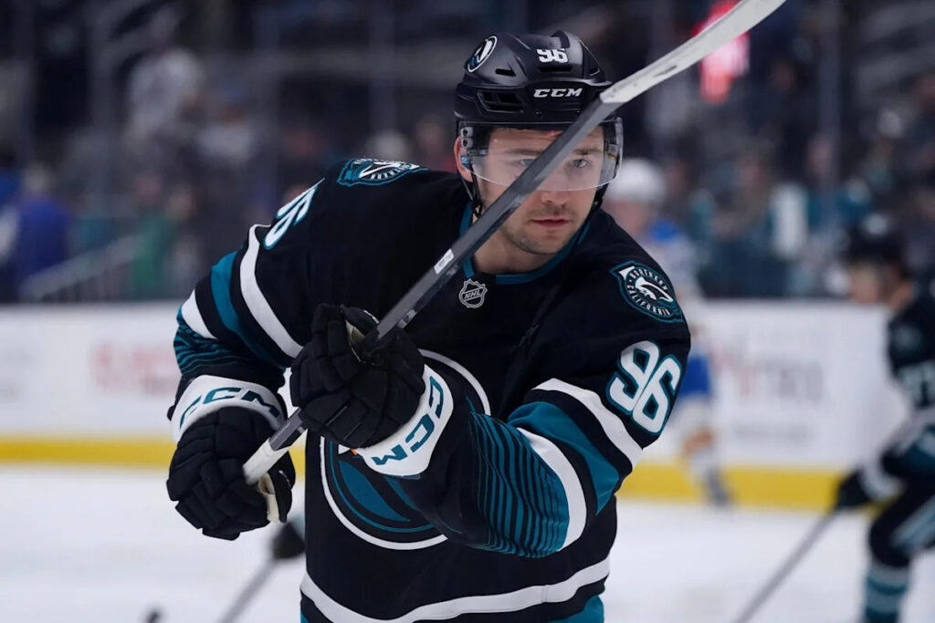 Sharks’ Philipp Kurashev Linked to Return to Switzerland