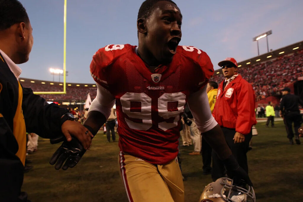 49ers announce the tragic news of Aldon Smith passing away