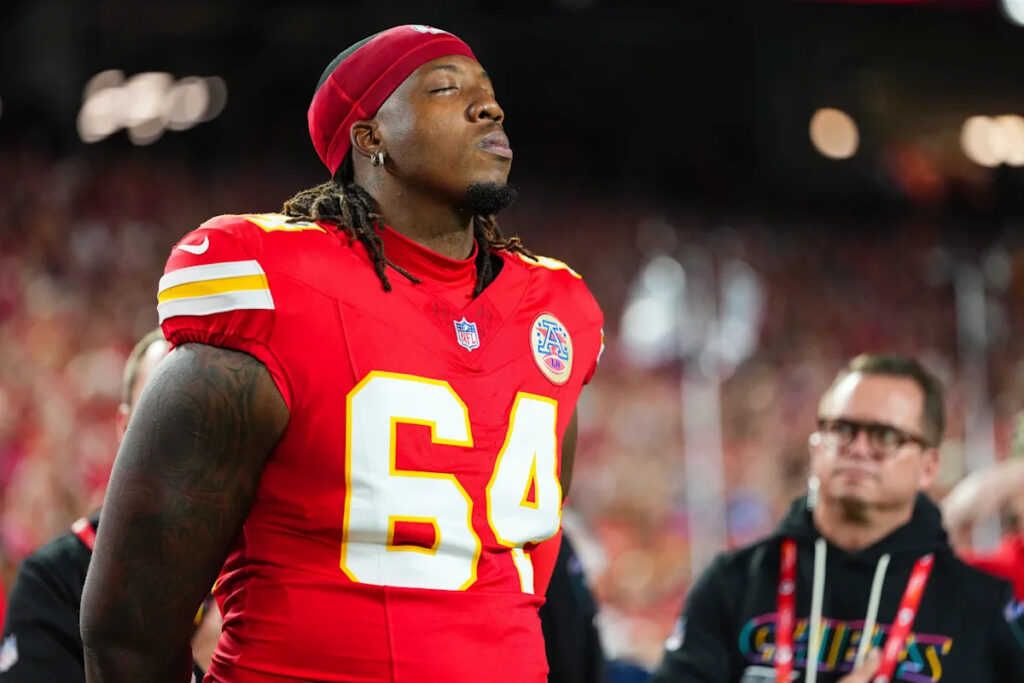 Falcons reportedly acquire OT Wanya Morris from Chiefs for 2027 6th-round draft selection Falcons reportedly acquire OT Wanya Morris from Chiefs for 2027 6th-round draft selection