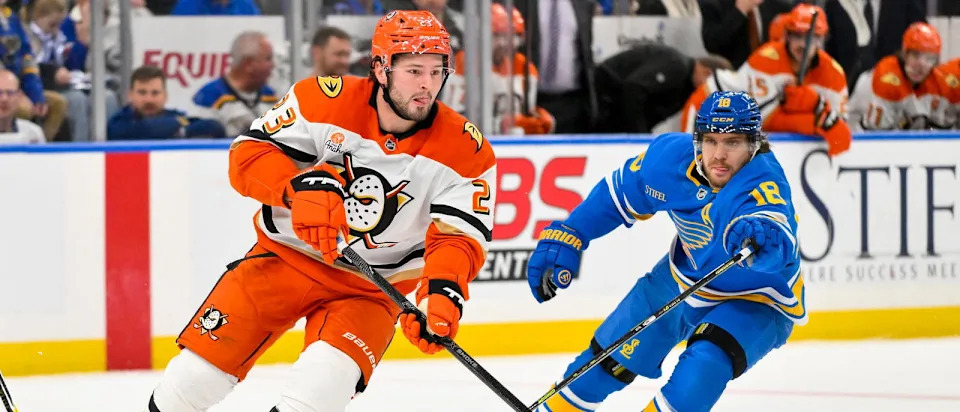 Insider Links Young Anaheim Ducks Center To The St. Louis Blues