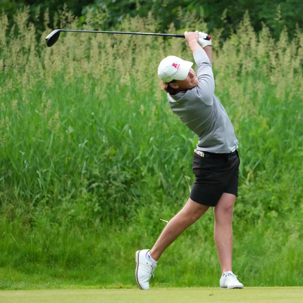 Marquette High in play for repeat state title after Day 1 of WIAA golf