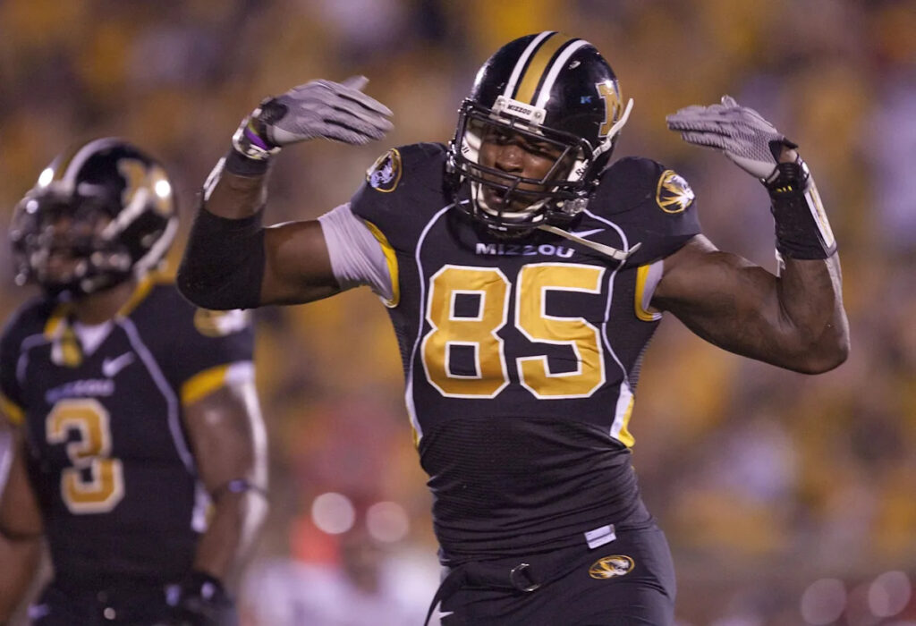 Aldon Smith, former Mizzou All-American and NFL All-Pro, dies at 36