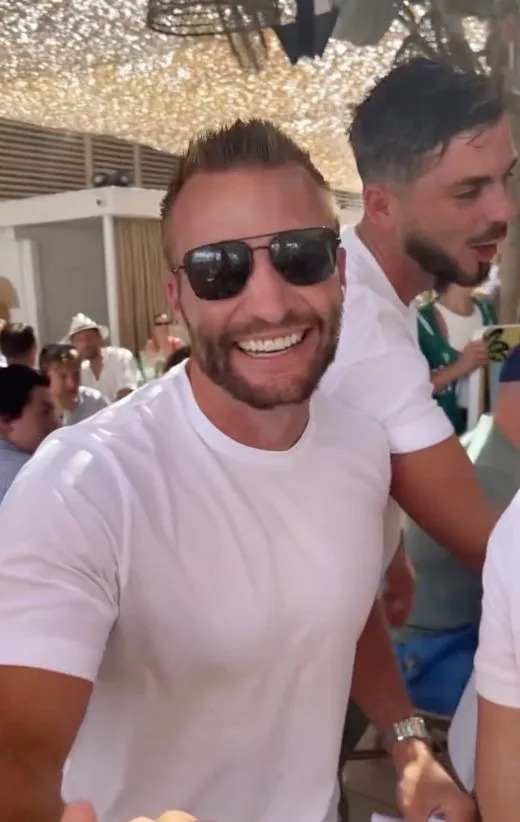 McVay enjoyed receiving a bottle of champagne from a 49ers fan. Instgram/blakecmccall