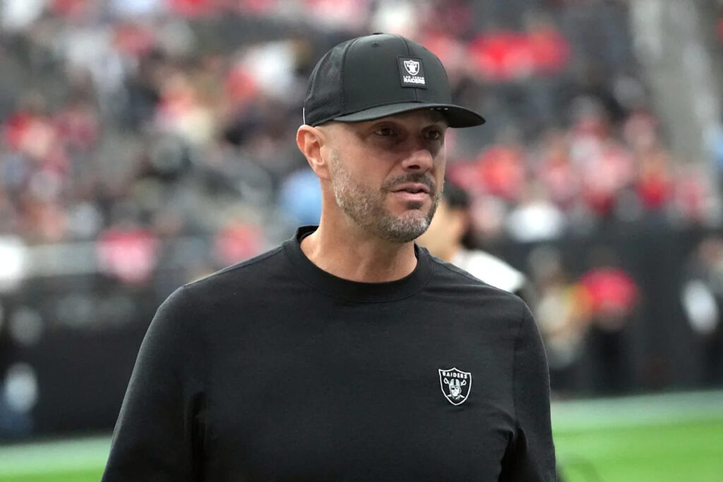 Las Vegas Raiders should utilize waivers in August