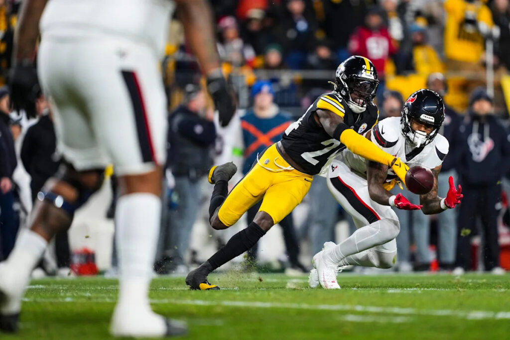 Steelers, Joey Porter Jr. still far apart in extension talks