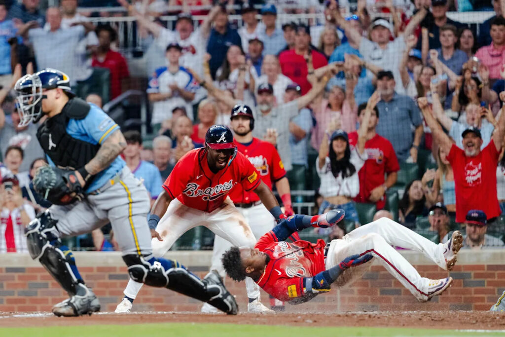 Les Not Miz: Braves do it all to top Brewers, 3-2
