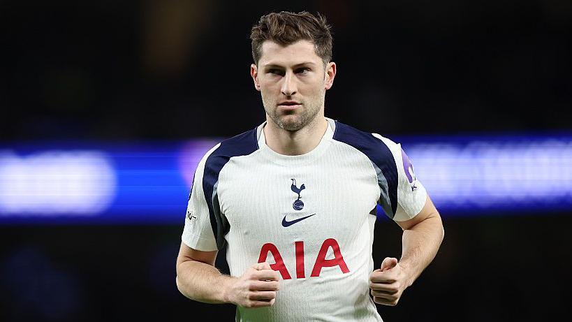 Tottenham defender Davies signs new one-year deal Tottenham defender Davies signs new one-year deal