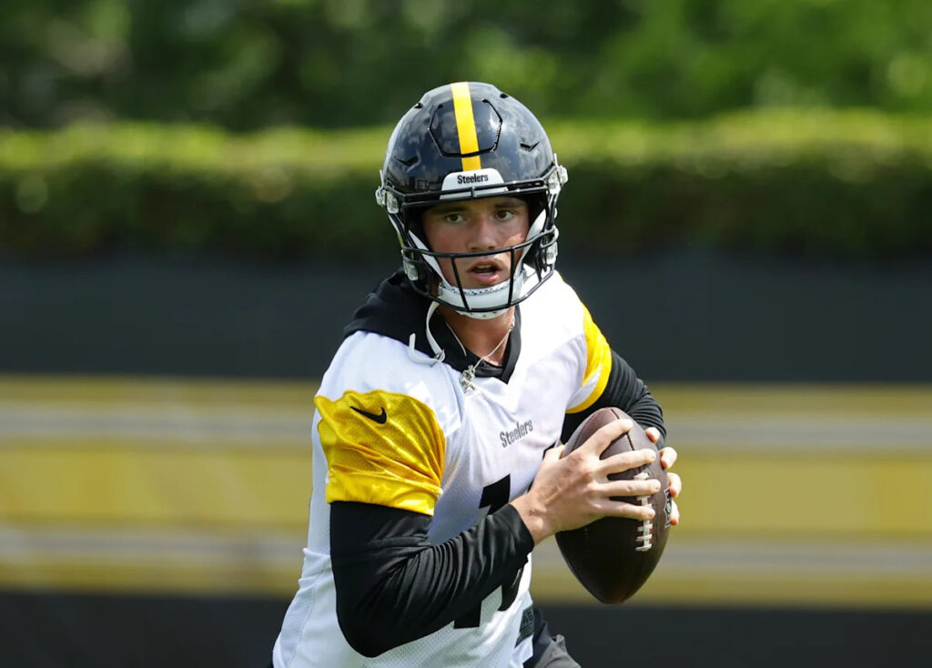 Steelers QB Drew Allar soaking in plenty of knowledge from Aaron Rodgers