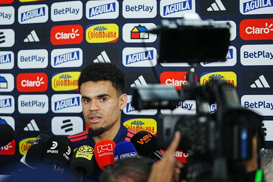 Colombia star Luis Diaz speaking to media ahead of the World Cup (Getty)