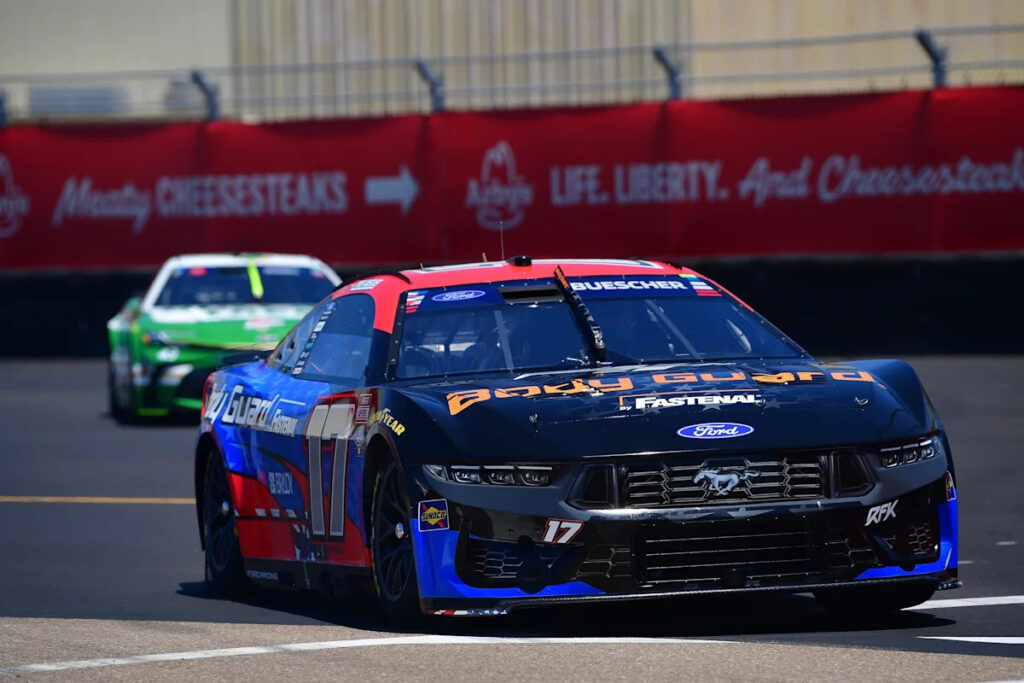 Chris Buescher signs contract extension with RFK Racing