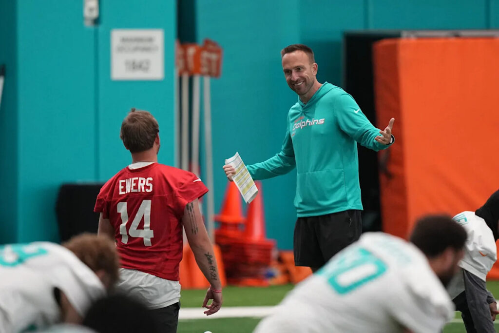 Jeff Hafley’s best soundbites from the first day of mandatory minicamp Jeff Hafley’s best soundbites from the first day of mandatory minicamp