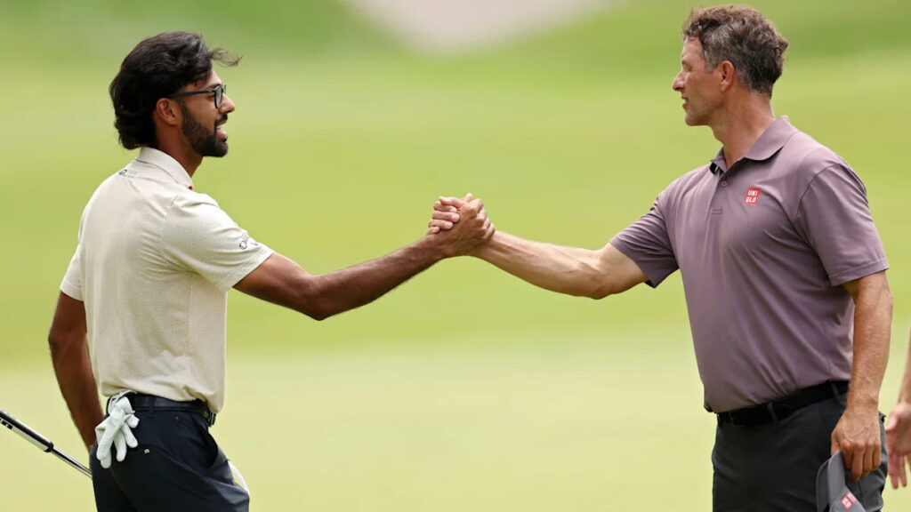 4 birdies here, 4 birdies there: Bhatia cards Travelers-best 62 to take share of lead