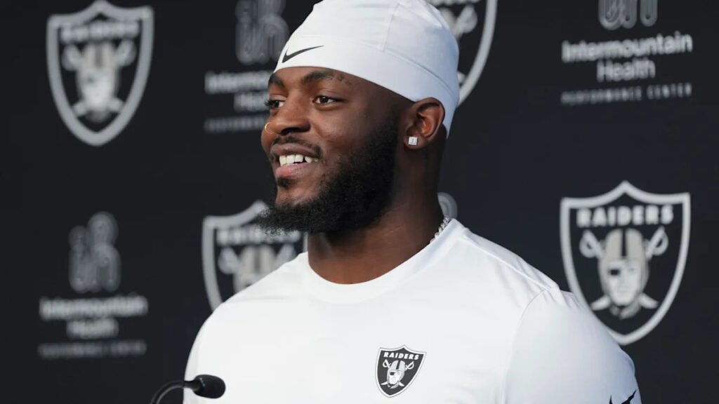 Raiders sign third-round DE Keyron Crawford Raiders sign third-round DE Keyron Crawford