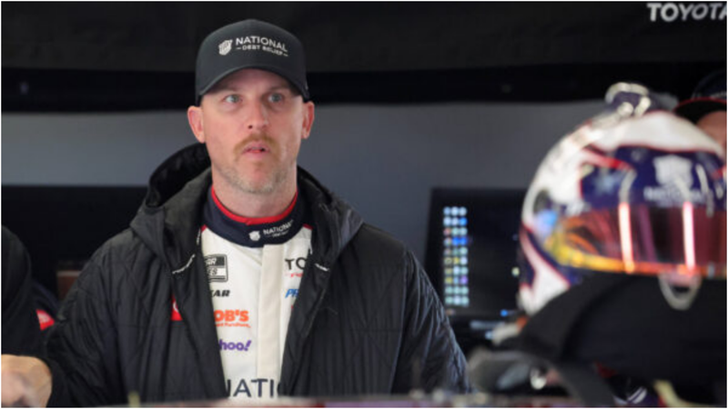 “Don’t Want to Leave Them in Flux”- Denny Hamlin’s Retirement Confession Backing JGR Protégé Triggers NASCAR Fans Split “Don’t Want to Leave Them in Flux”- Denny Hamlin’s Retirement Confession Backing JGR Protégé Triggers NASCAR Fans Split