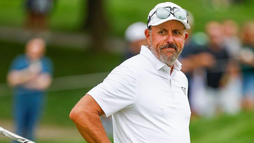 Club revokes Mickelson membership over allegations Club revokes Mickelson membership over allegations