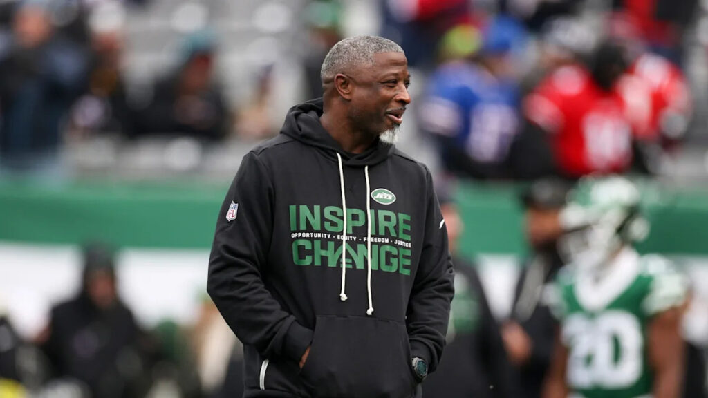 Aaron Glenn on Jets having no prime-time games: “You earn the right” Aaron Glenn on Jets having no prime-time games: “You earn the right”