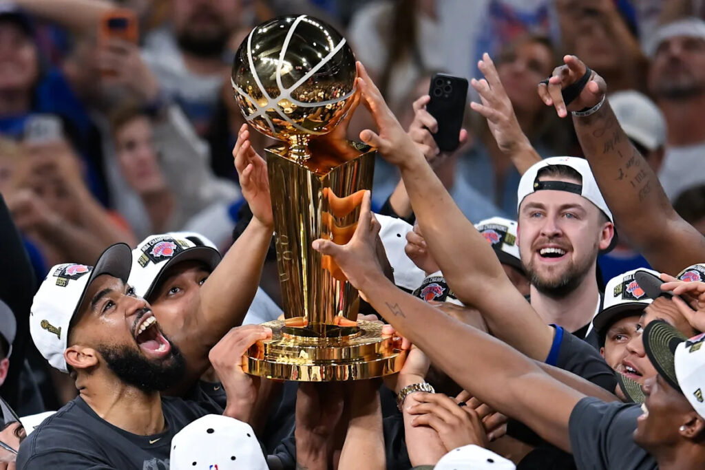 New Yorkers are set to fete the Knicks with a ticker-tape parade New Yorkers are set to fete the Knicks with a ticker-tape parade