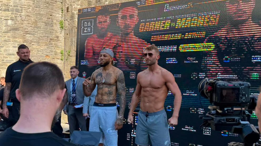 Boxer weighs-in ahead of homecoming bout Boxer weighs-in ahead of homecoming bout