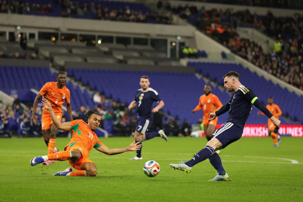 Everton Eye Swoop For This Strasbourg Defender: Why His Valuation Is Proving A Stumbling Block Everton Eye Swoop For This Strasbourg Defender: Why His Valuation Is Proving A Stumbling Block