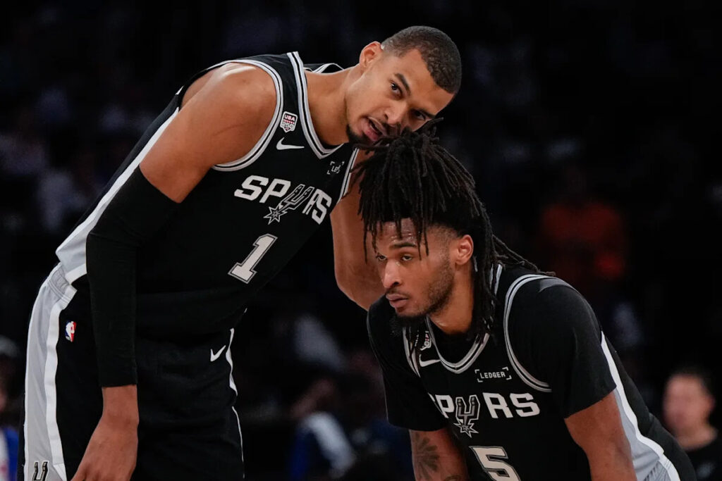 Knicks and Spurs set for Game 4 of an NBA Finals that have belonged to the road teams