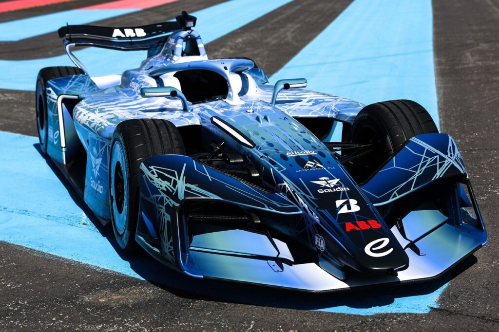 F1-like calendar, F1-like performance? How Formula E is “growing up” in its big brother’s orbit F1-like calendar, F1-like performance? How Formula E is “growing up” in its big brother’s orbit