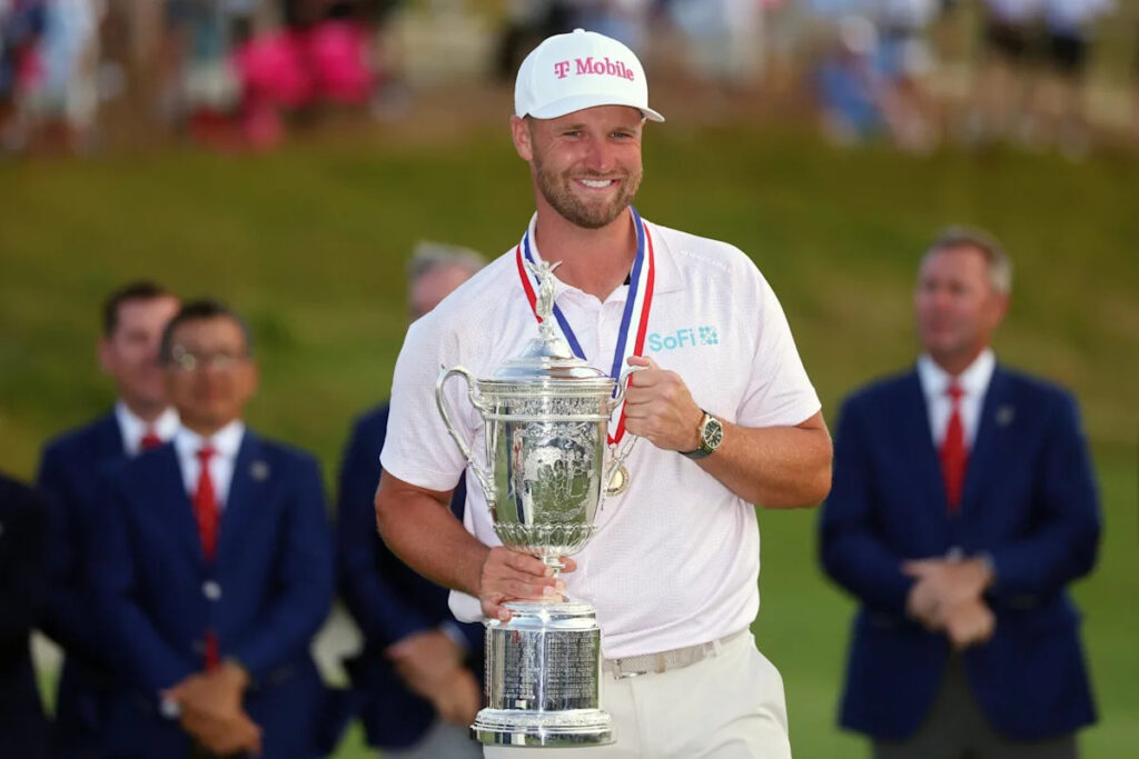 On-course commentator says hearing fans abuse Wyndham Clark was a ‘very strange and surreal experience’