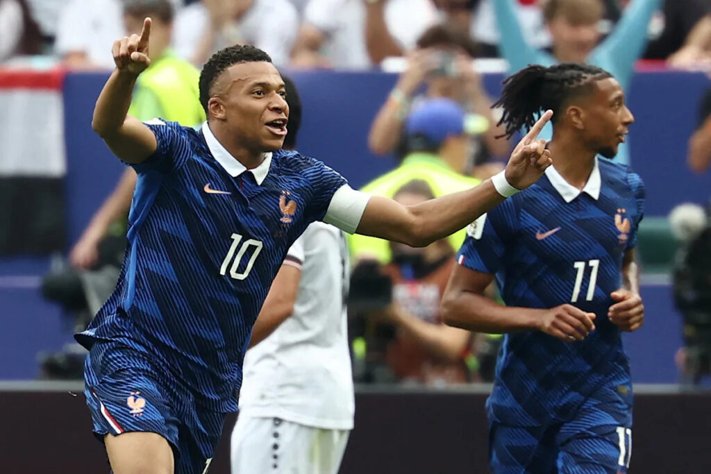 Diniz build-up helps Mbappé close on Messi in World Cup scoring; see Diniz build-up helps Mbappé close on Messi in World Cup scoring; see