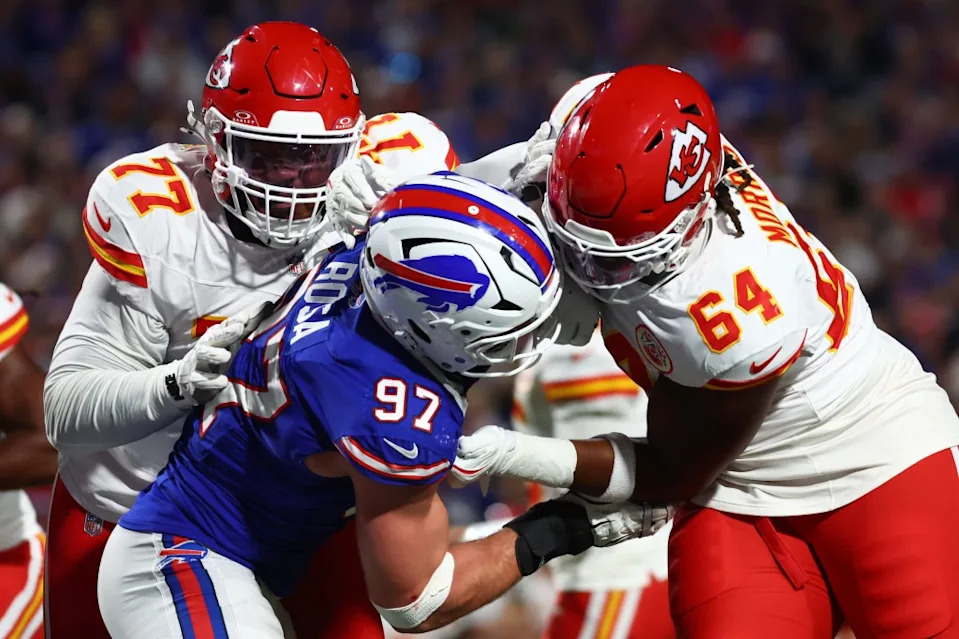 Wanya Morris blocking a Bills pass rusher in 2025 AP Photo/Jeffrey T. Barnes