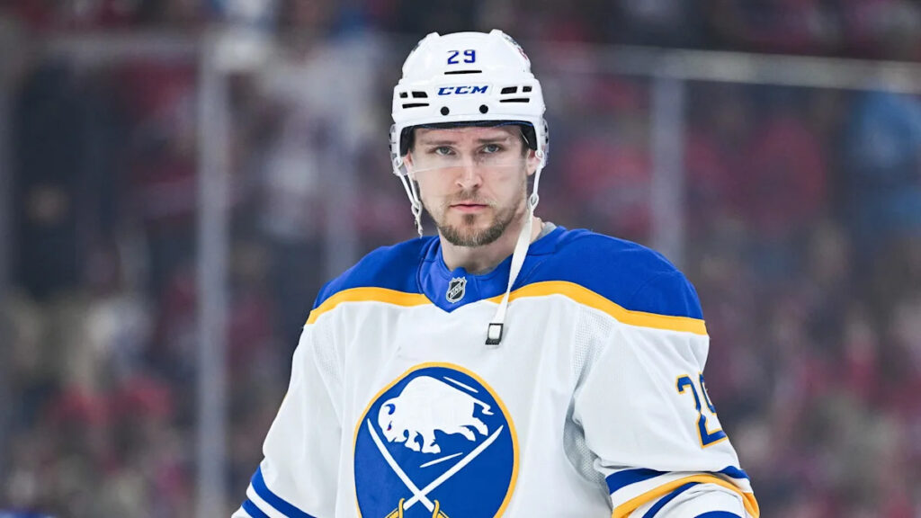 Sabres re-sign checking-line forward Beck Malenstyn to 6-year, .5 million contract before free agency