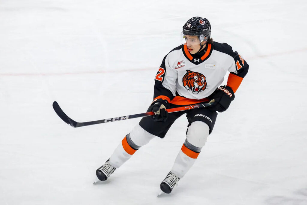 NHL Draft: Penguins select Liam Ruck with the 22nd overall pick
