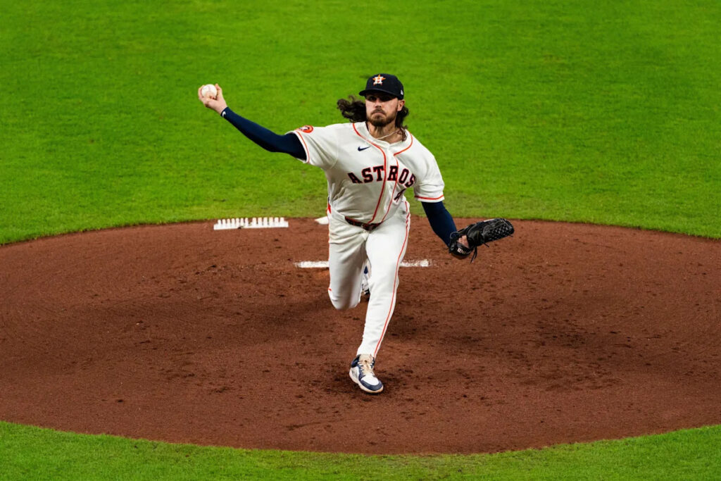 Arrighetti Surrenders 3 HRs in 8-1 Loss to Guardians