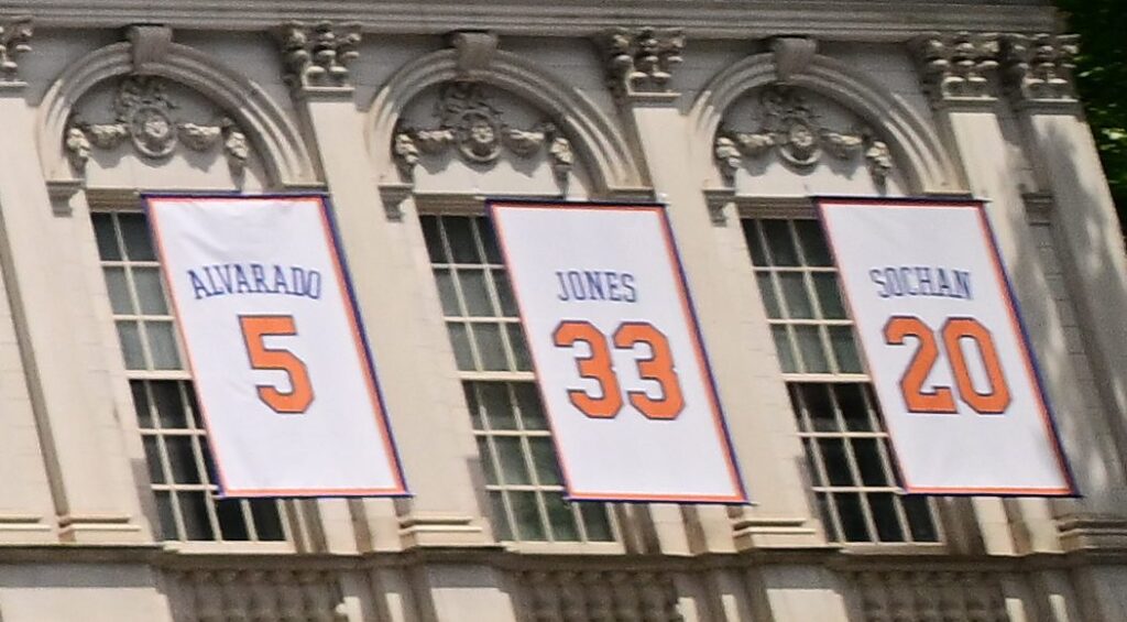 Here’s how New York City Hall mixed up Patrick Ewing’s retired number during Knicks’ parade