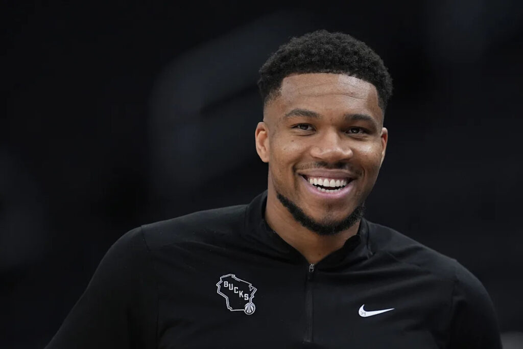 Giannis Antetokounmpo’s 2 biggest trade suitors revealed with deal zone nearing