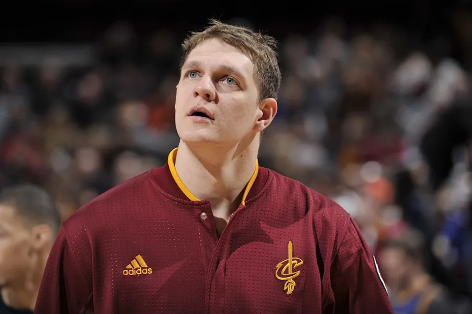 Timofey Mozgov of the Cleveland Cavaliers prepares to play against the <a class="link " href="https://sports.yahoo.com/nba/teams/orlando/" data-i13n="sec:content-canvas;subsec:anchor_text;elm:context_link" data-ylk="slk:Orlando Magic;sec:content-canvas;subsec:anchor_text;elm:context_link;itc:0" data-yga="{"yLinkElement":"context_link","yModuleName":"content-canvas","yLinkText":"Orlando Magic","ySubModuleName":"anchor_text","yHasCommerce":false}">Orlando Magic</a> on January 2, 2016 at Quicken Loans Arena in <a class="link " href="https://sports.yahoo.com/nba/teams/cleveland/" data-i13n="sec:content-canvas;subsec:anchor_text;elm:context_link" data-ylk="slk:Cleveland;sec:content-canvas;subsec:anchor_text;elm:context_link;itc:0" data-yga="{"yLinkElement":"context_link","yModuleName":"content-canvas","yLinkText":"Cleveland","ySubModuleName":"anchor_text","yHasCommerce":false}">Cleveland</a>, Ohio. NBAE via Getty Images