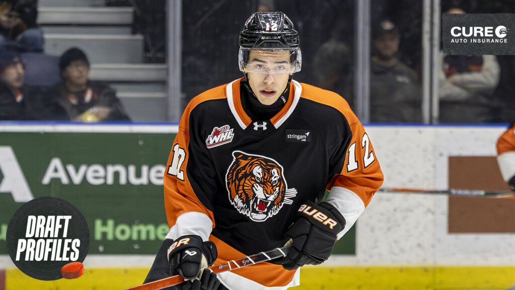 ‘This kid is a hell of a player’ — Flyers could draft 45-goal, 104-point winger ‘This kid is a hell of a player’ — Flyers could draft 45-goal, 104-point winger