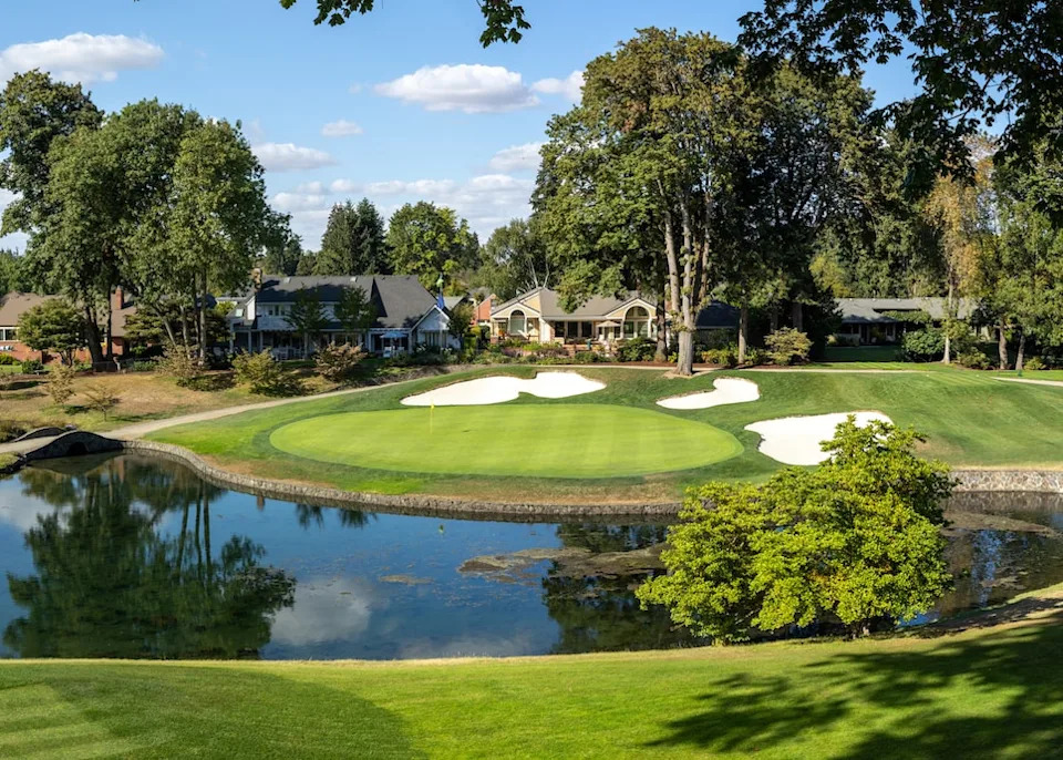 /content/dam/images/golfdigest/fullset/course-photos-for-places-to-play/eugene-country-club-seventh-9364.jpeg