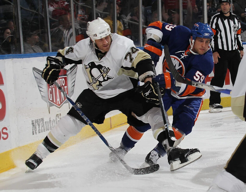 Islanders & NHL Playoff News: McKee hired for AHL, Canes-Knights set