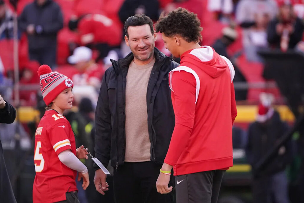 Tony Romo may have manifested Swift-Kelce wedding invite with ‘wife’ slip years ago