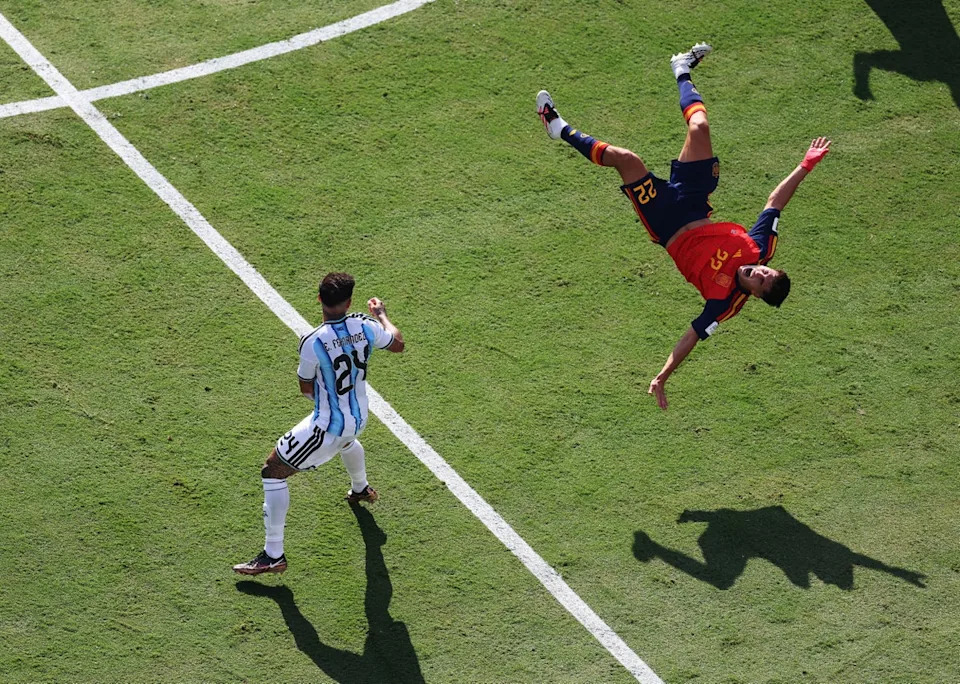 Enzo Fernandez’s foul on Pau Cubarsi saw him sent off before extra time (Getty)
