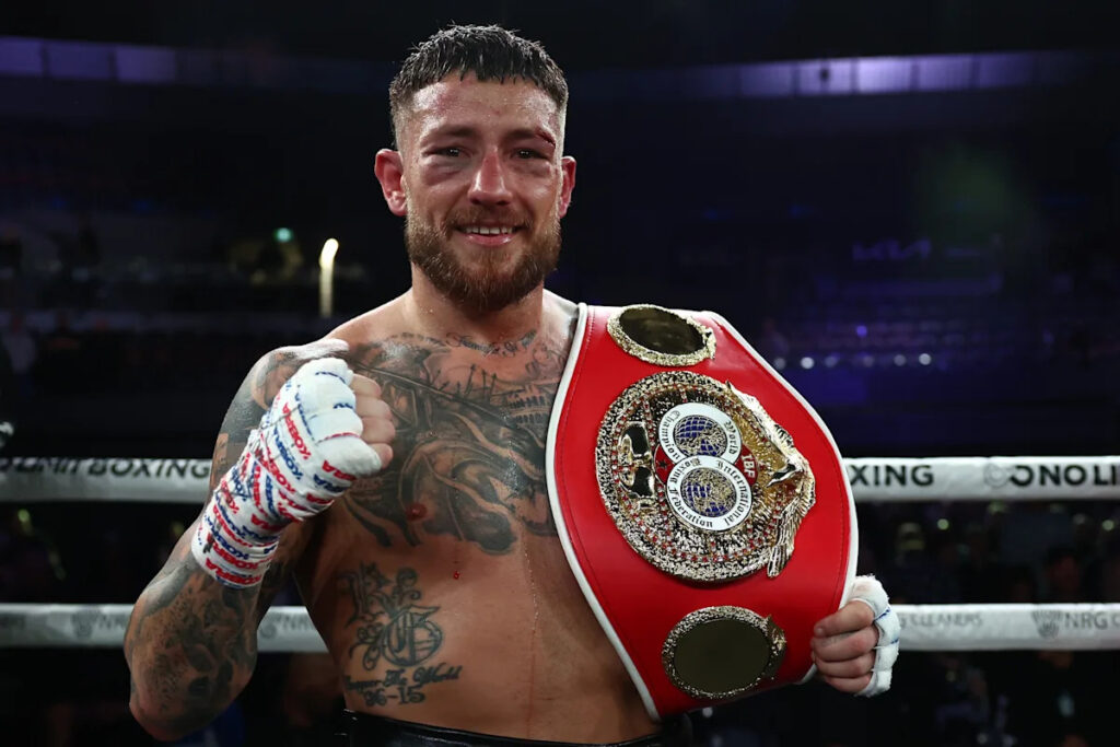 Liam Paro edges Lewis Crocker to win IBF welterweight world title Liam Paro edges Lewis Crocker to win IBF welterweight world title