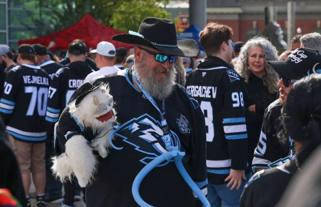 What Really Happened to the Jerseys Vegas Fans Gave Up for Mammoth Gear