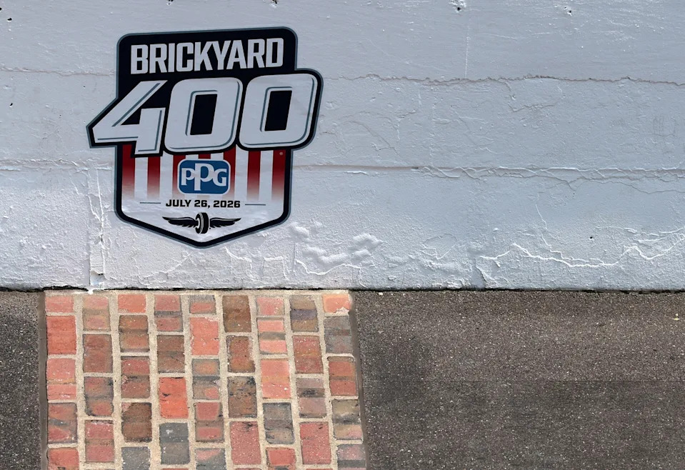 Brickyard 400 signage