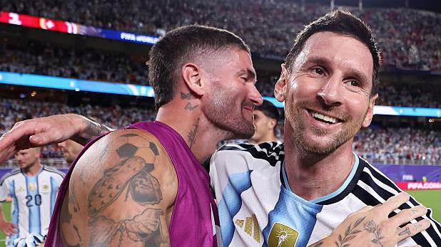 Mates, mate and freedom – how Argentina got the best out of Messi Mates, mate and freedom – how Argentina got the best out of Messi