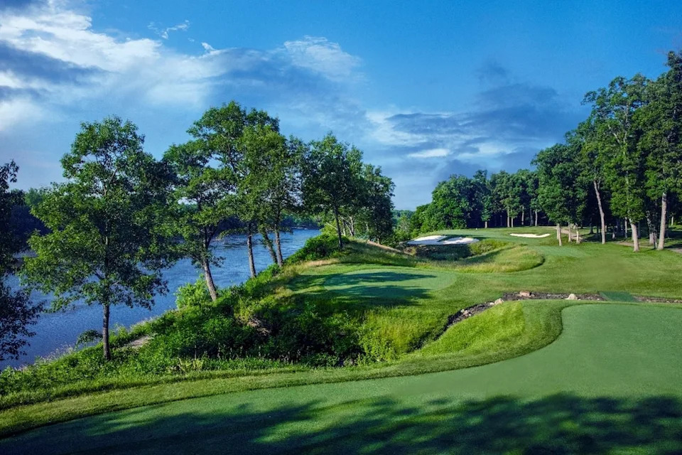 tpc-deere-run-sixteenth-hole-18989