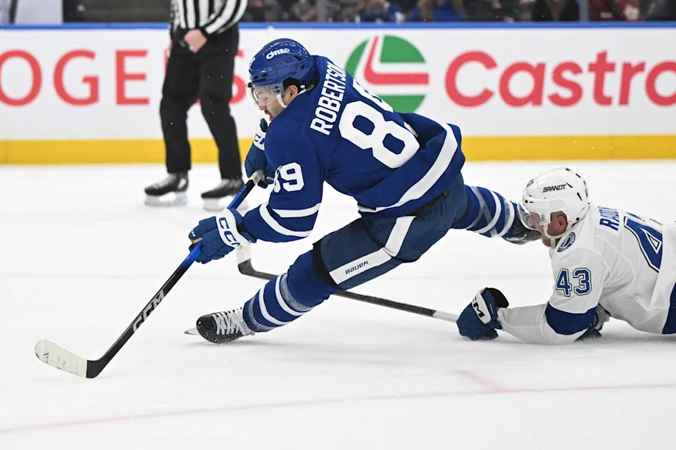 Penguins Acquire Nick Robertson From Maple Leafs